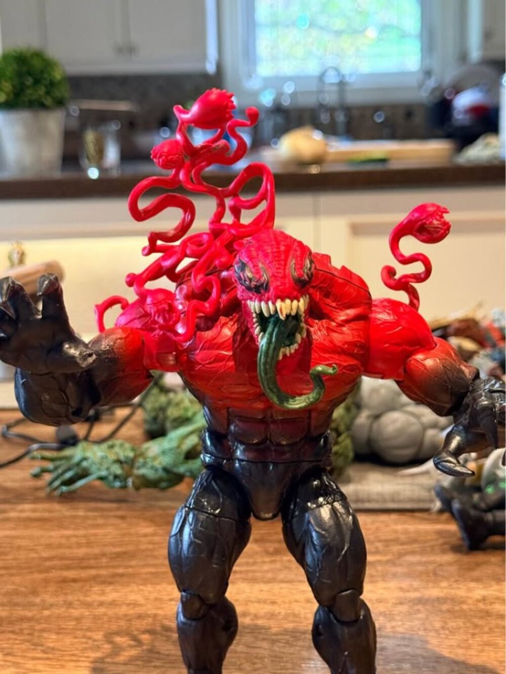 Marvel legends TOXIN - Picture 2 of 3